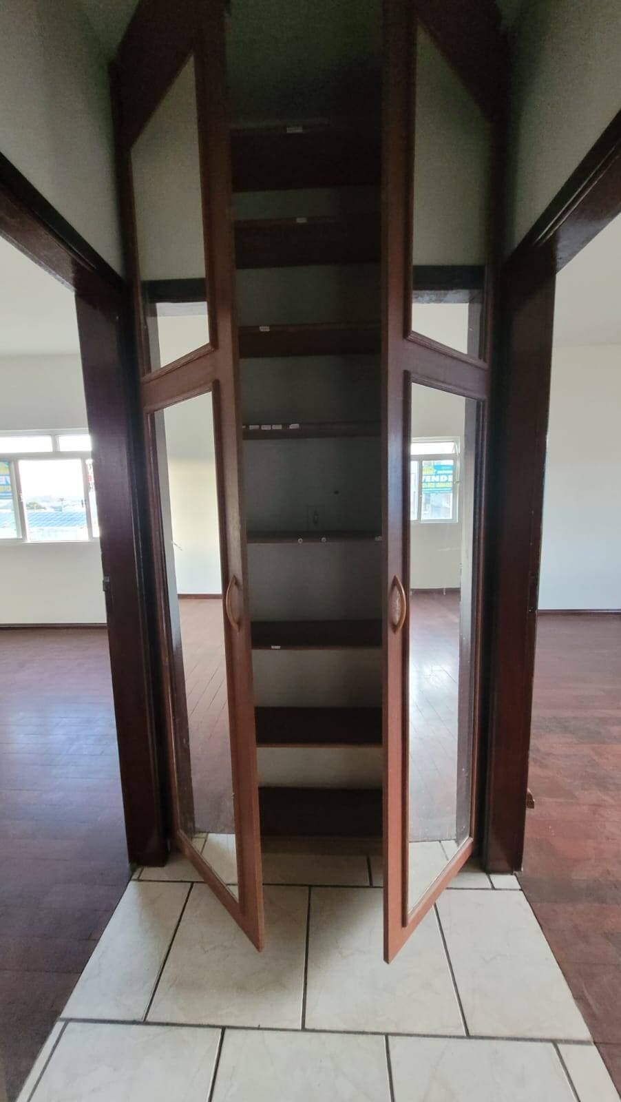 Apartamento à venda  com excelente localização no Centro de Pouso Alegre 6