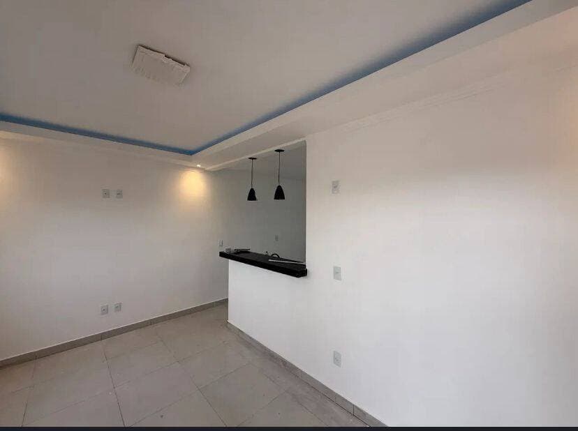 Casa à venda no Bairro Parque Real 8