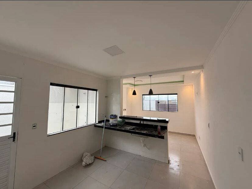 Casa à venda no Bairro Parque Real 5