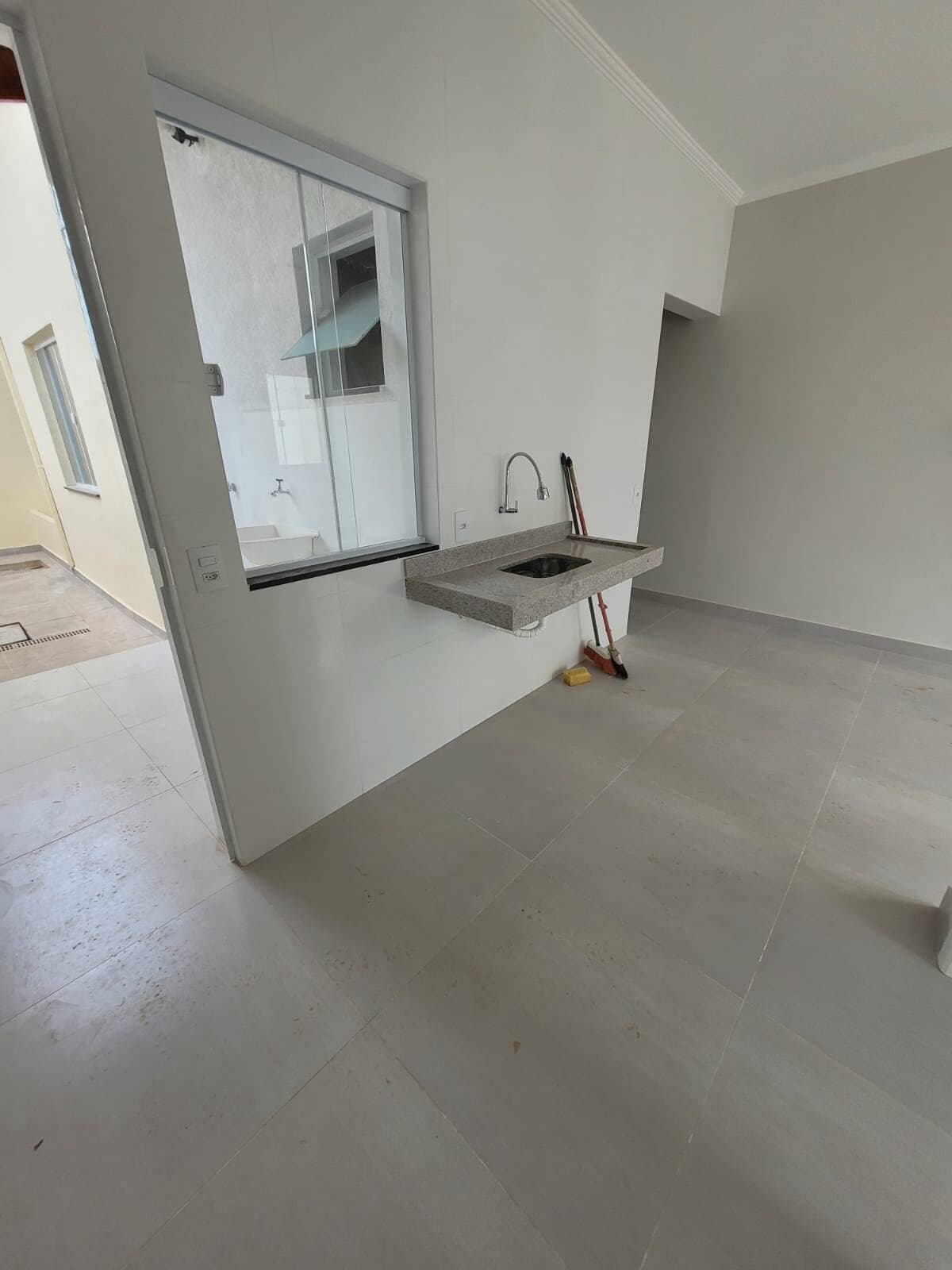 Casa térrea à venda no Bairro Parque Real 3