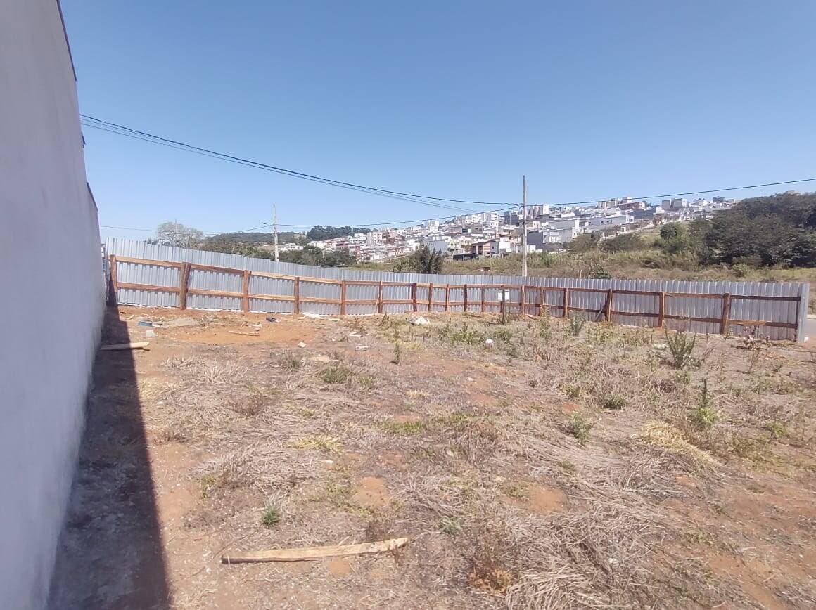 LOTE DE ESQUINA À VENDA NO PARQUE REAL - 230m² PRONTO PARA CONSTRUIR! 2