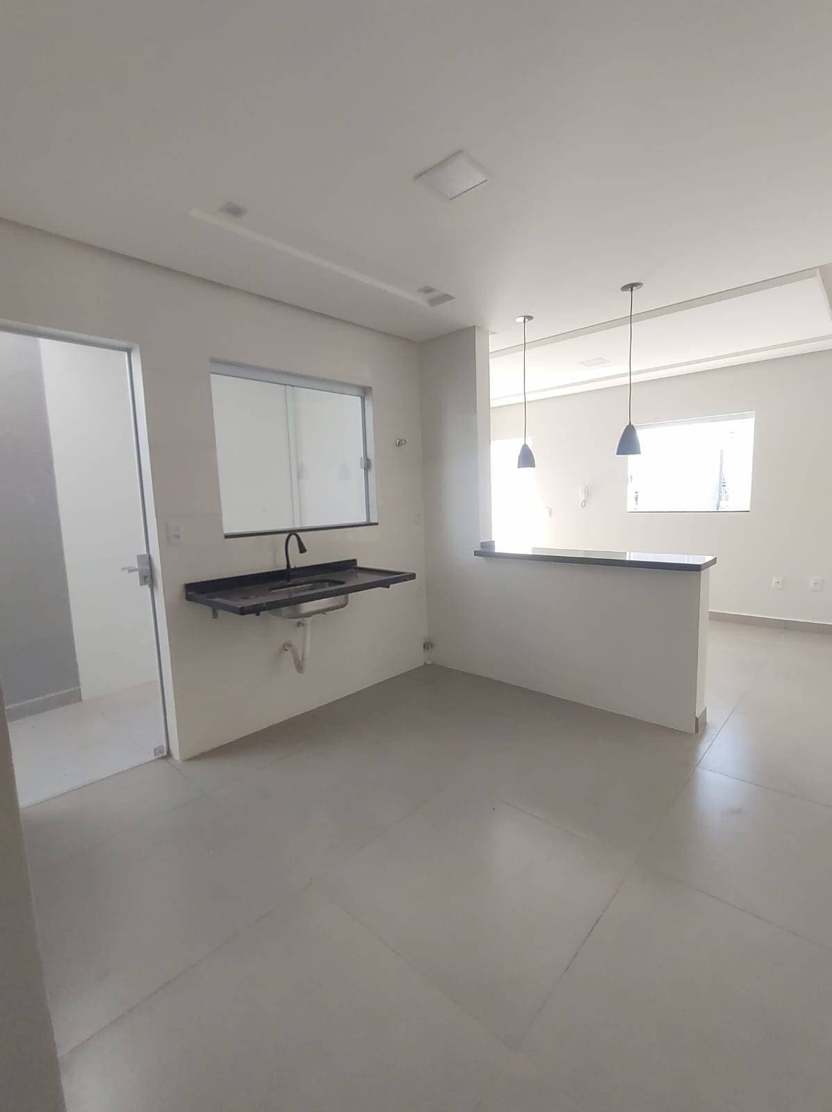 CASA MODERNA NO PARQUE REAL: Suíte, Jardim de Inverno e Preparação para Ar/Solar 3