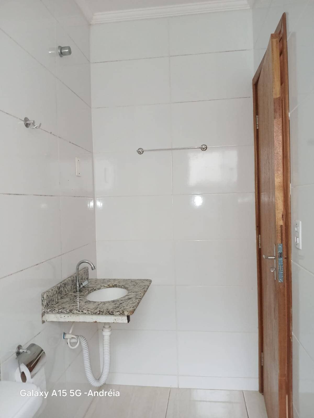 Apartamento Espaçoso no Parque Real: 80m² com Varanda no Quarto e Vaga Coberta 4