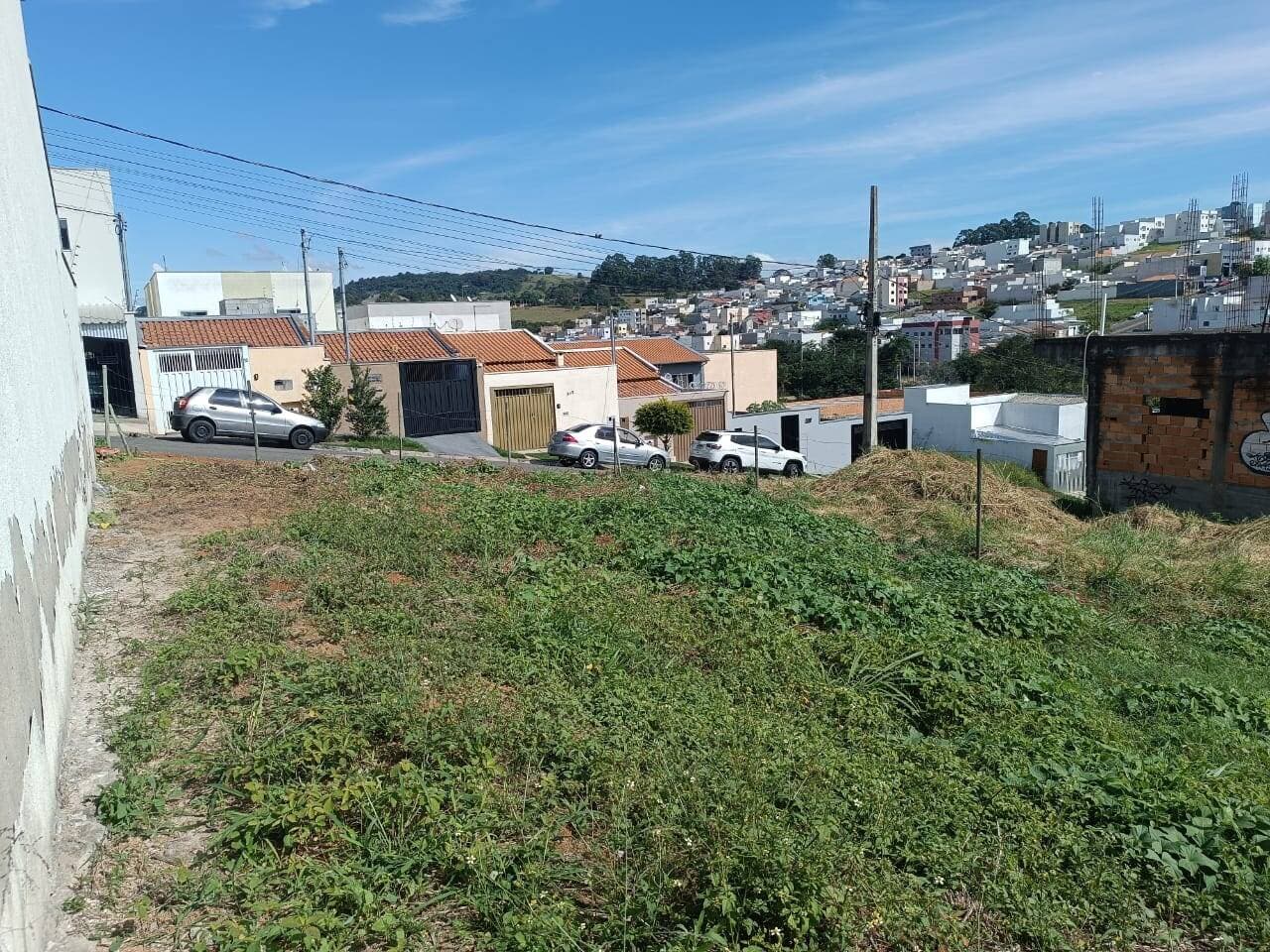 OPORTUNIDADE ABAIXO DO VALOR! Terreno de 200m² no Parque Real, Próximo à Faculdade/IF 4