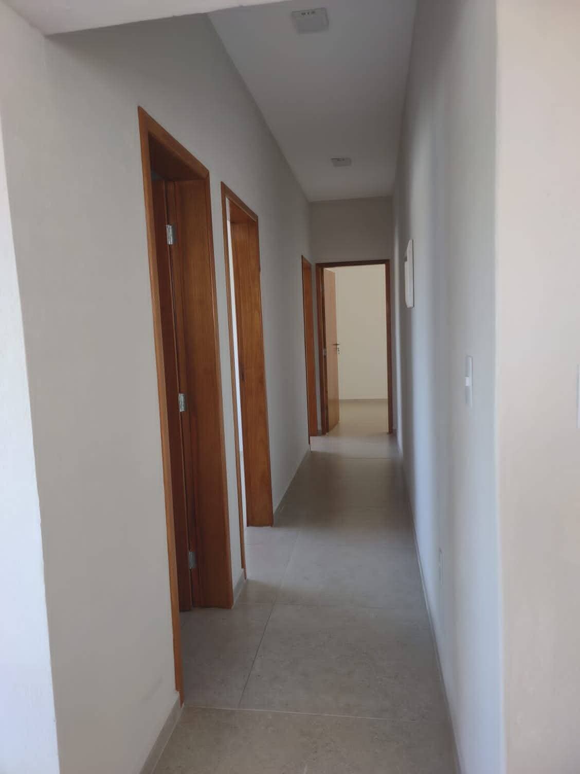 CASA NO PARQUE REAL: Lote de 200m², Suíte, Área Gourmet e Acabamento em Porcelanato 5