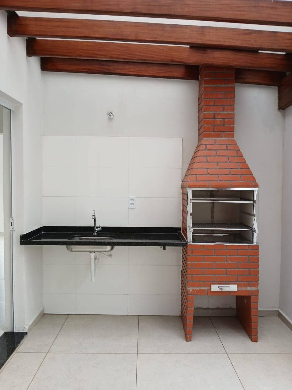 CASA NO PARQUE REAL: Lote de 200m², Suíte, Área Gourmet e Acabamento em Porcelanato 8