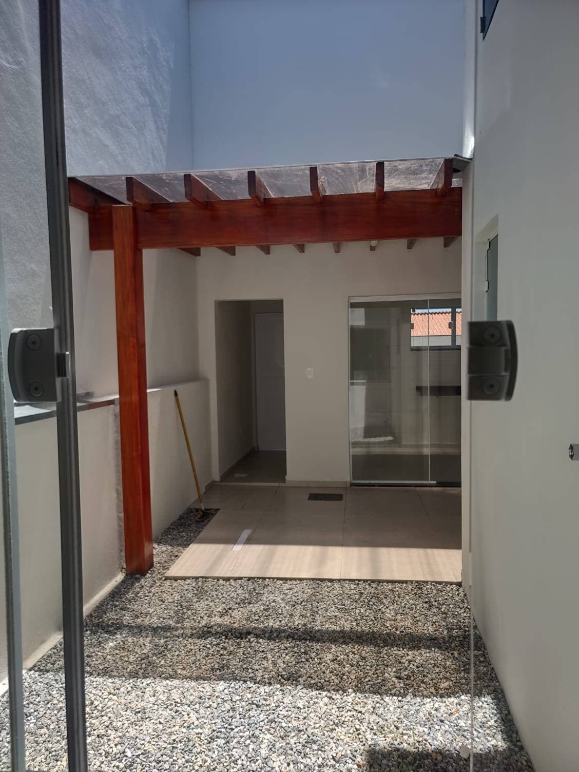 CASA NO PARQUE REAL: Lote de 200m², Suíte, Área Gourmet e Acabamento em Porcelanato 7
