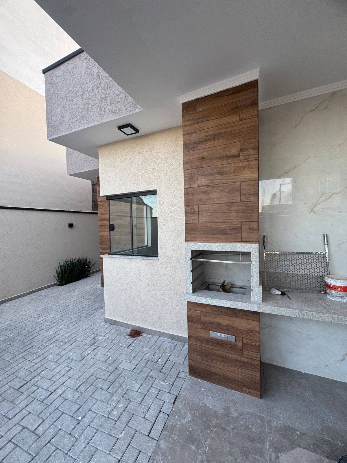 CASA ESPAÇOSA NO PARQUE REAL: Suíte, Área Gourmet e 4 Vagas de Garagem 6