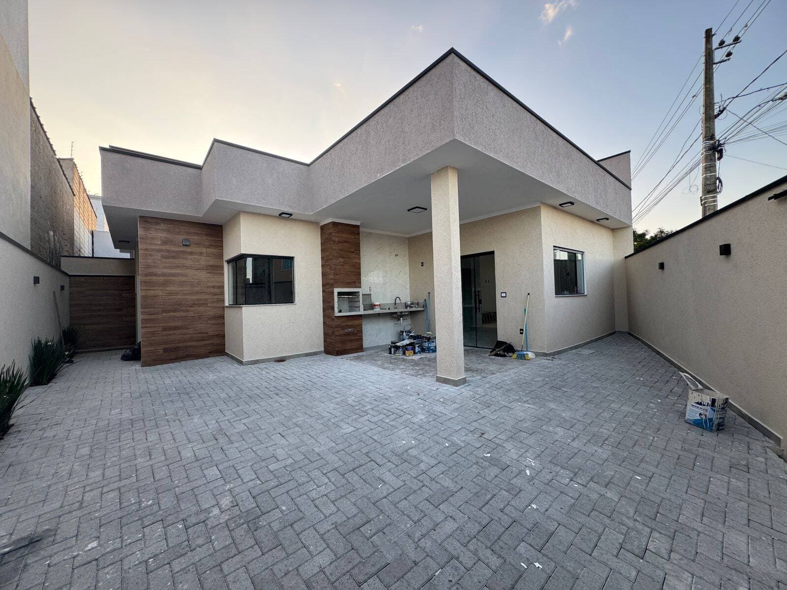 CASA ESPAÇOSA NO PARQUE REAL: Suíte, Área Gourmet e 4 Vagas de Garagem 8