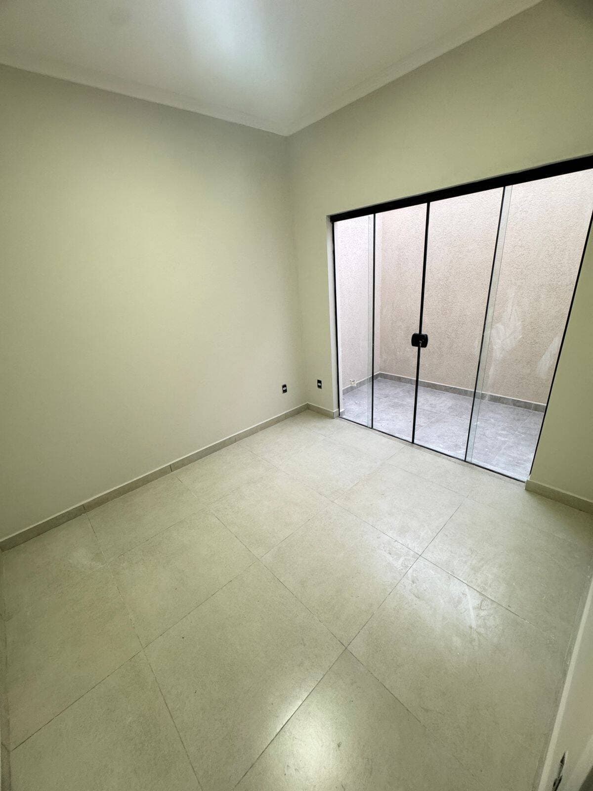 CASA ESPAÇOSA NO PARQUE REAL: Suíte, Área Gourmet e 4 Vagas de Garagem 4