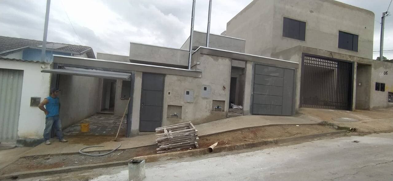 CASA NOVA NO PARQUE REAL: 3 Quartos, Suíte e Grafiato na Fachada – Última Chance!