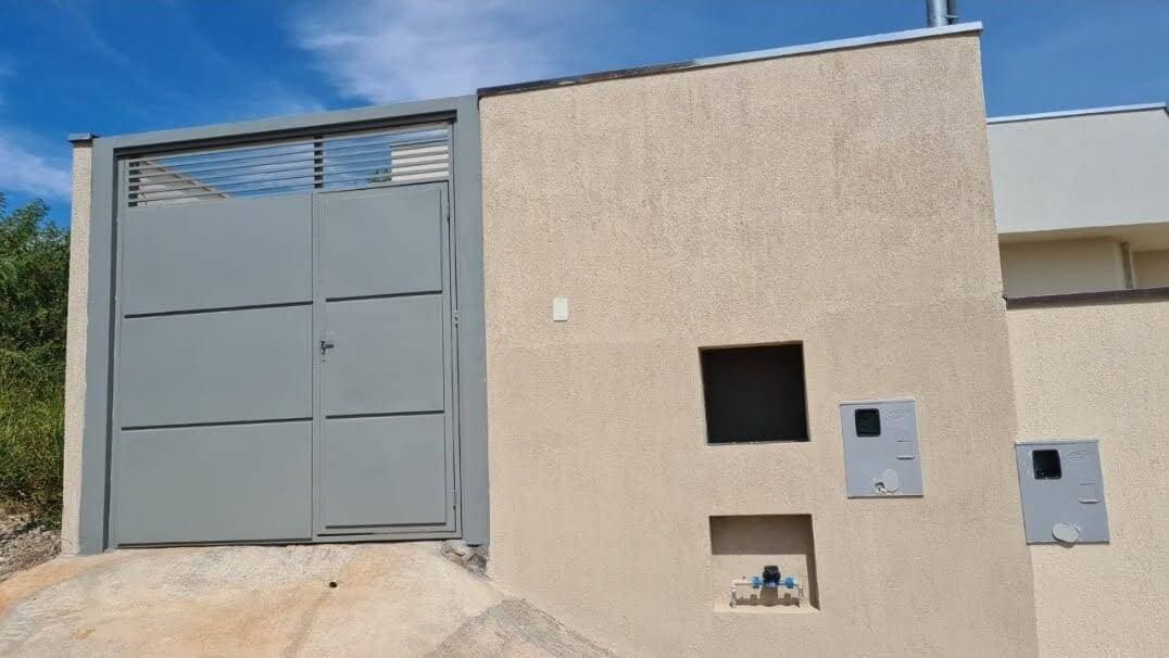 CASA À VENDA NO PARQUE REAL: 3 Quartos, Suíte e Vaga Descoberta