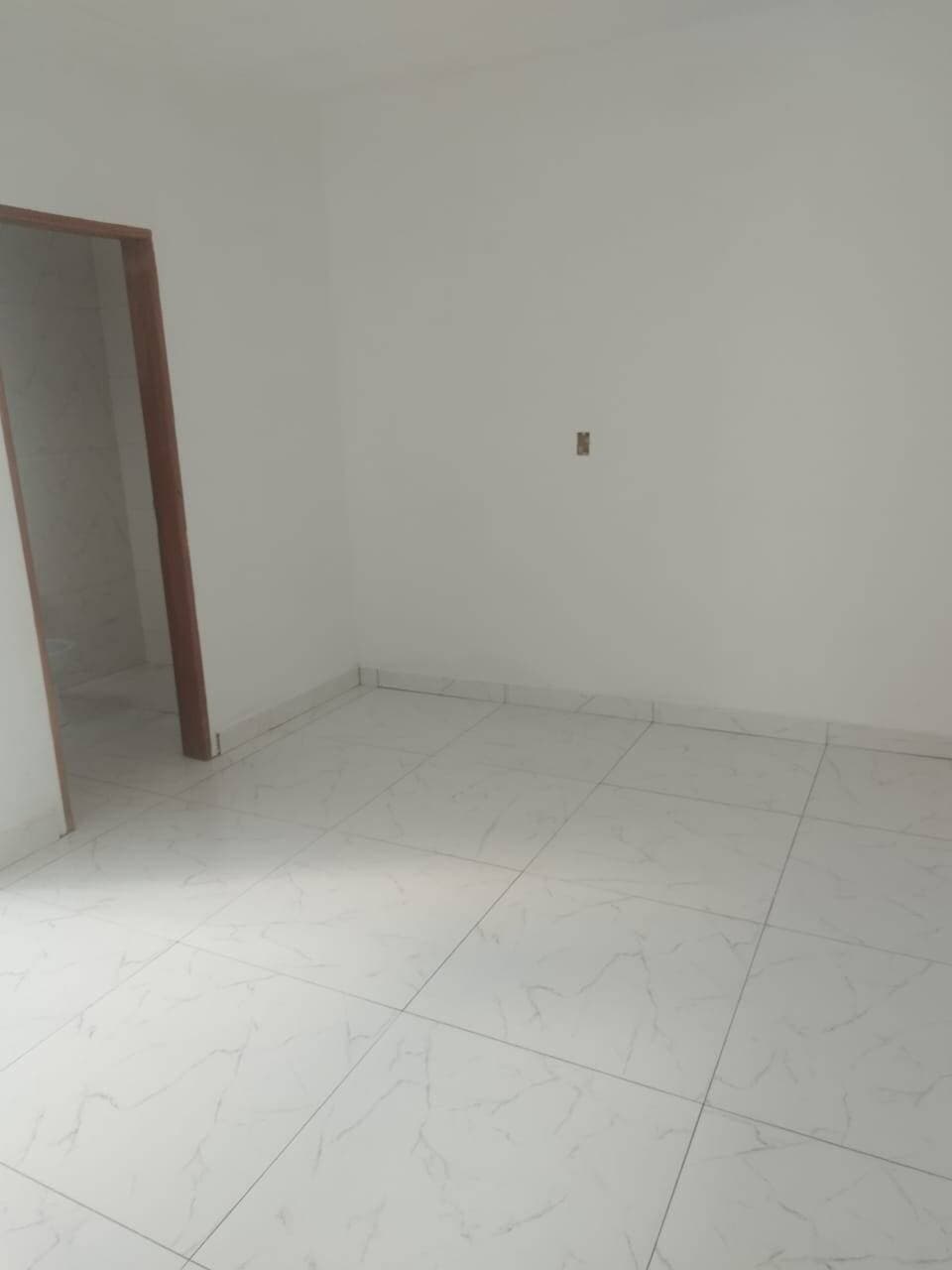 CASA COM SUÍTE NO PARQUE REAL: 3 Quartos e Negociação Flexível (Aceita Carro/Terreno) 2