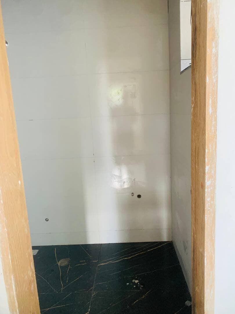 DUAS CASAS MODERNAS NO PARQUE REAL: Pé-Direito Alto, Suíte, Quintal e Financiamento 10