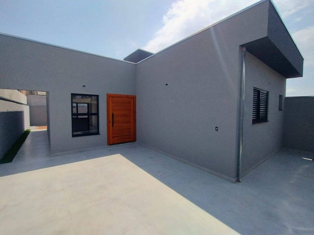 OPORTUNIDADE NA PLANTA: Casa no Parque Real com Suíte, Closet e Lote de 200m² 2