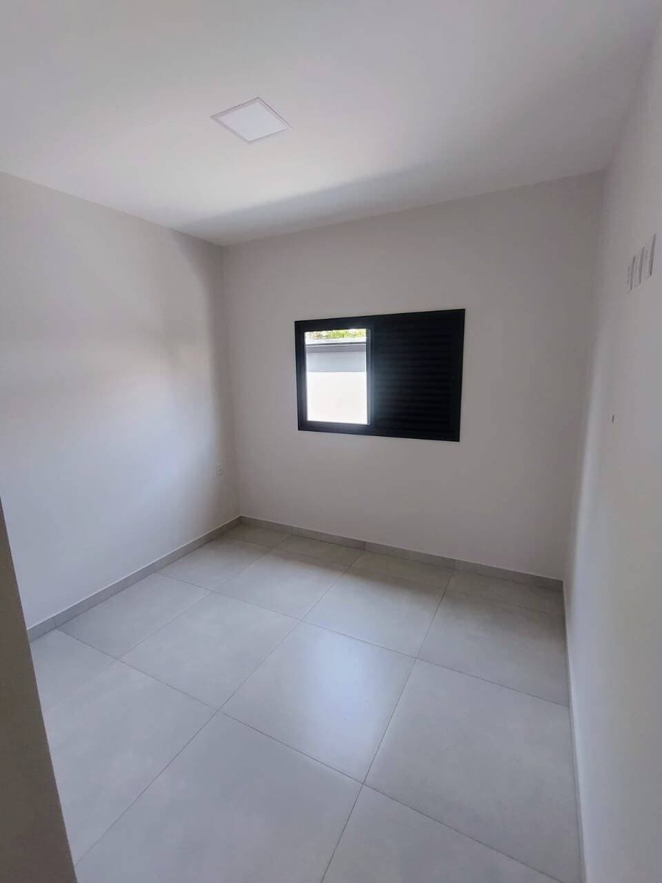 OPORTUNIDADE NA PLANTA: Casa no Parque Real com Suíte, Closet e Lote de 200m² 3