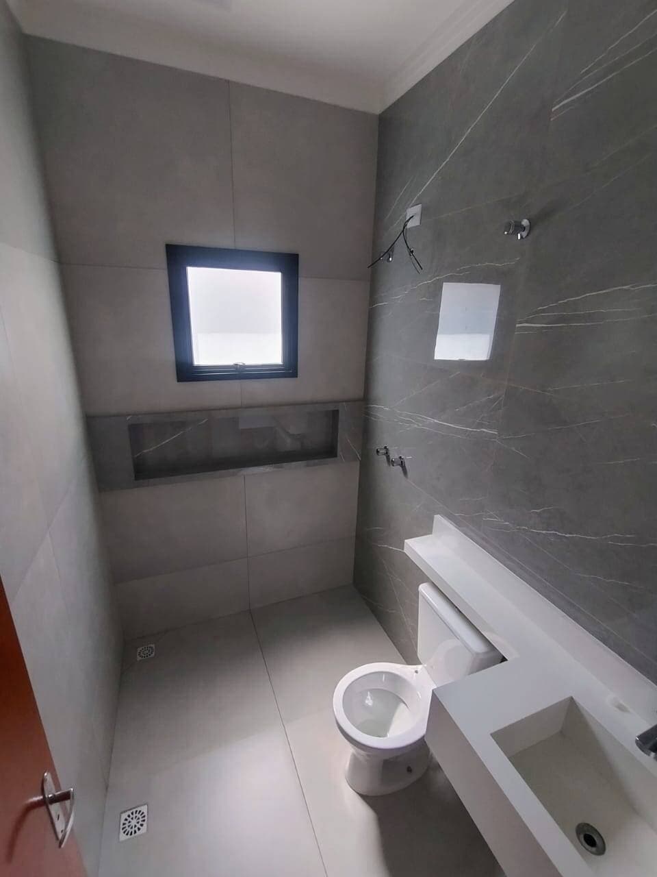 CASA NA PLANTA C/ CLOSET NO PARQUE REAL: Lote de 200m² e Previsão de Entrega Set/2025 8