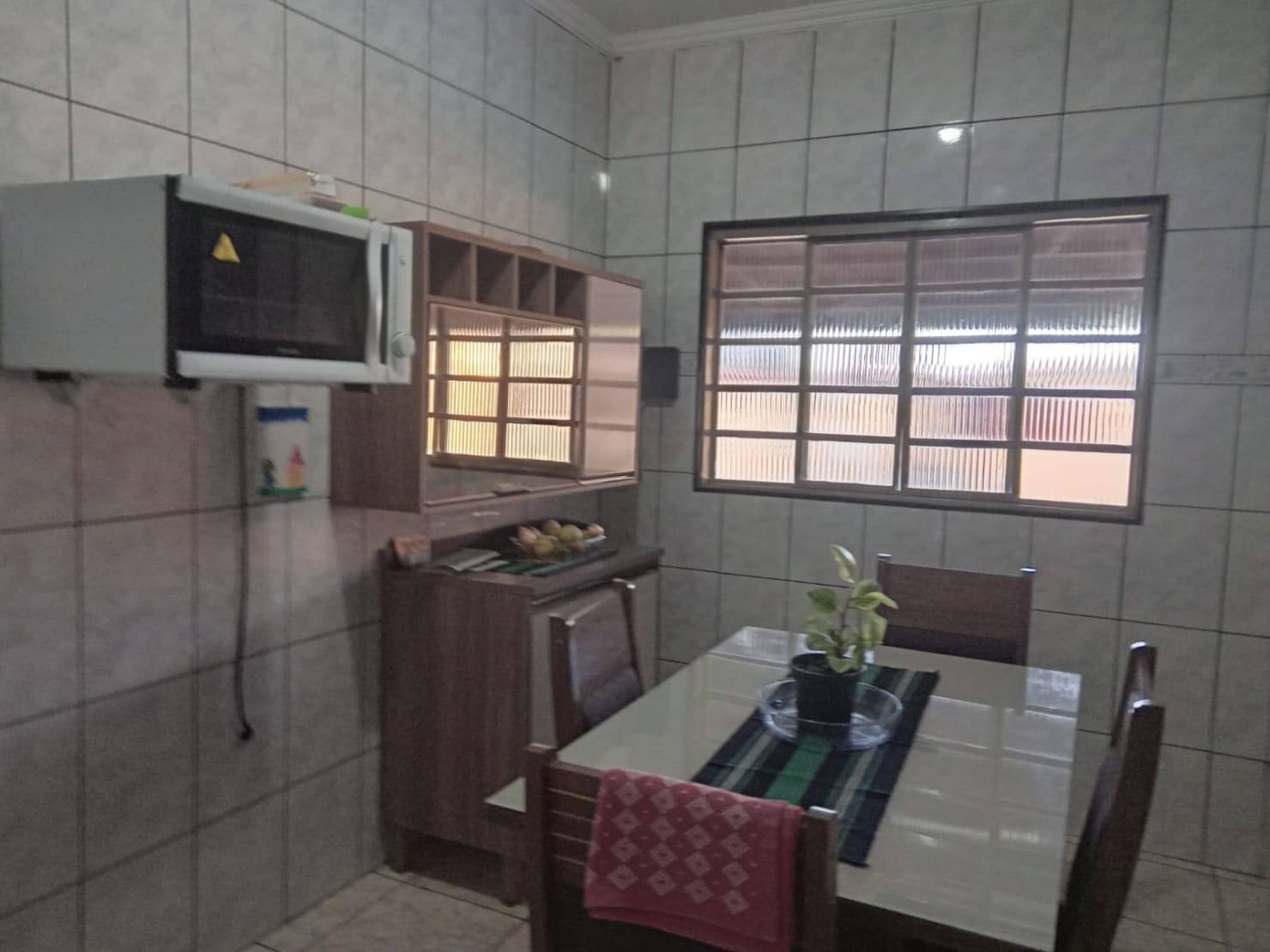 CASA ESPAÇOSA NO PÃO DE AÇÚCAR: 5 Quartos, 3 Banheiros e 5 Vagas Cobertas (197m²) 4