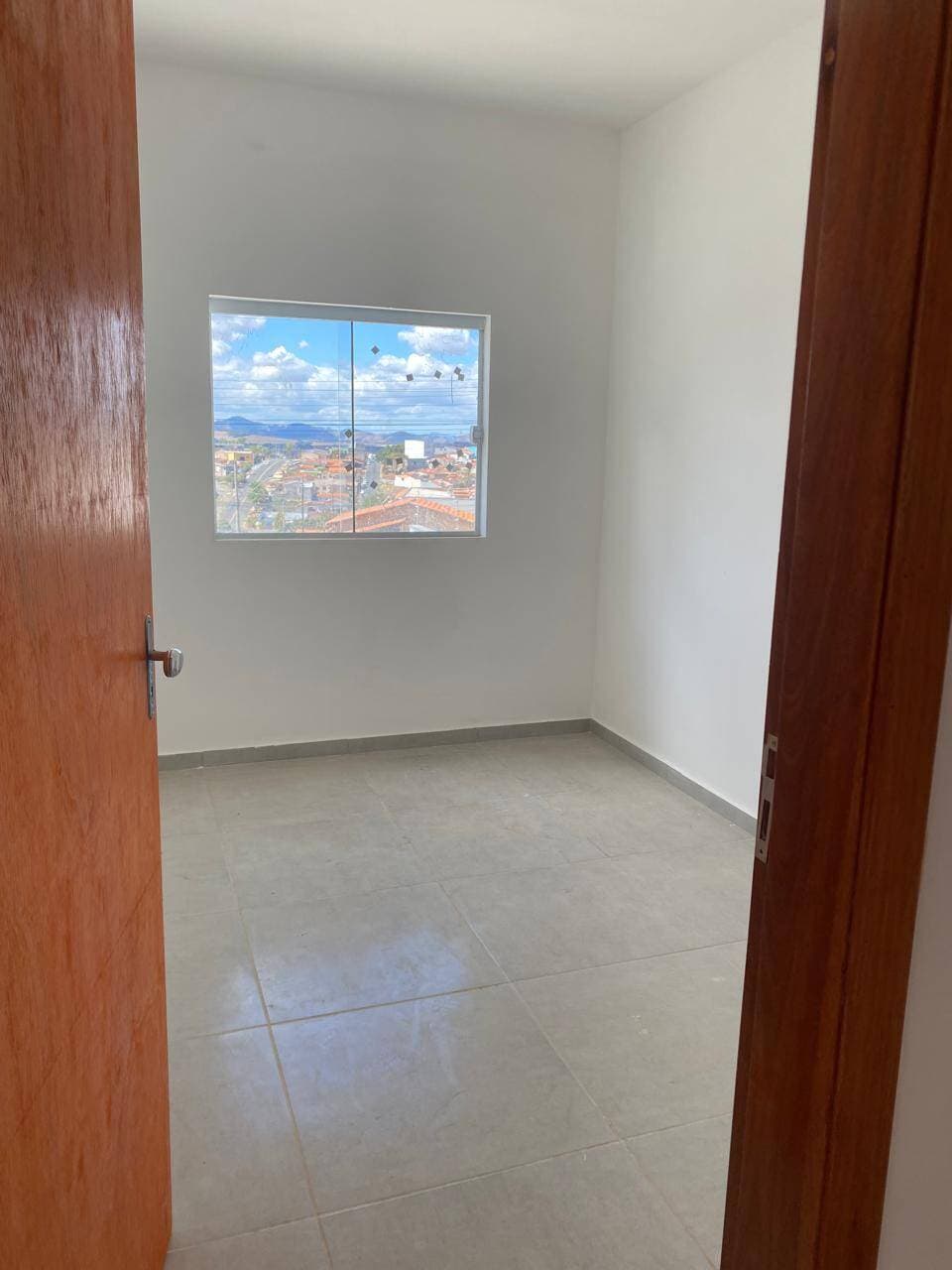 APARTAMENTO MODERNO NO COLINA VERDE: 2 Dormitórios, Sala Integrada e Varanda Ventilada 8