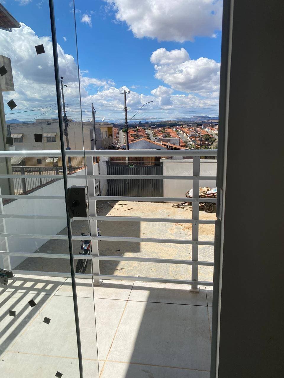 APARTAMENTO MODERNO NO COLINA VERDE: 2 Dormitórios, Sala Integrada e Varanda Ventilada 9