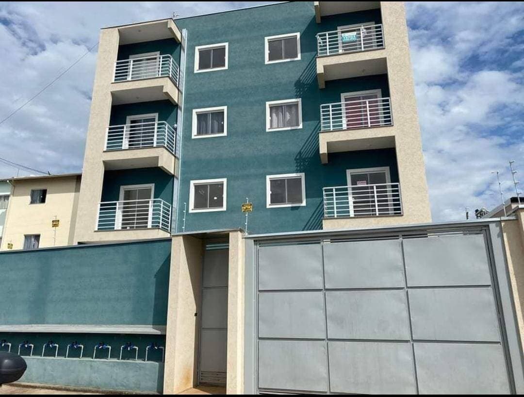 APARTAMENTO SEMI-NOVO NO COLINA VERDE: 2 Quartos (58m²) e Vaga Coberta