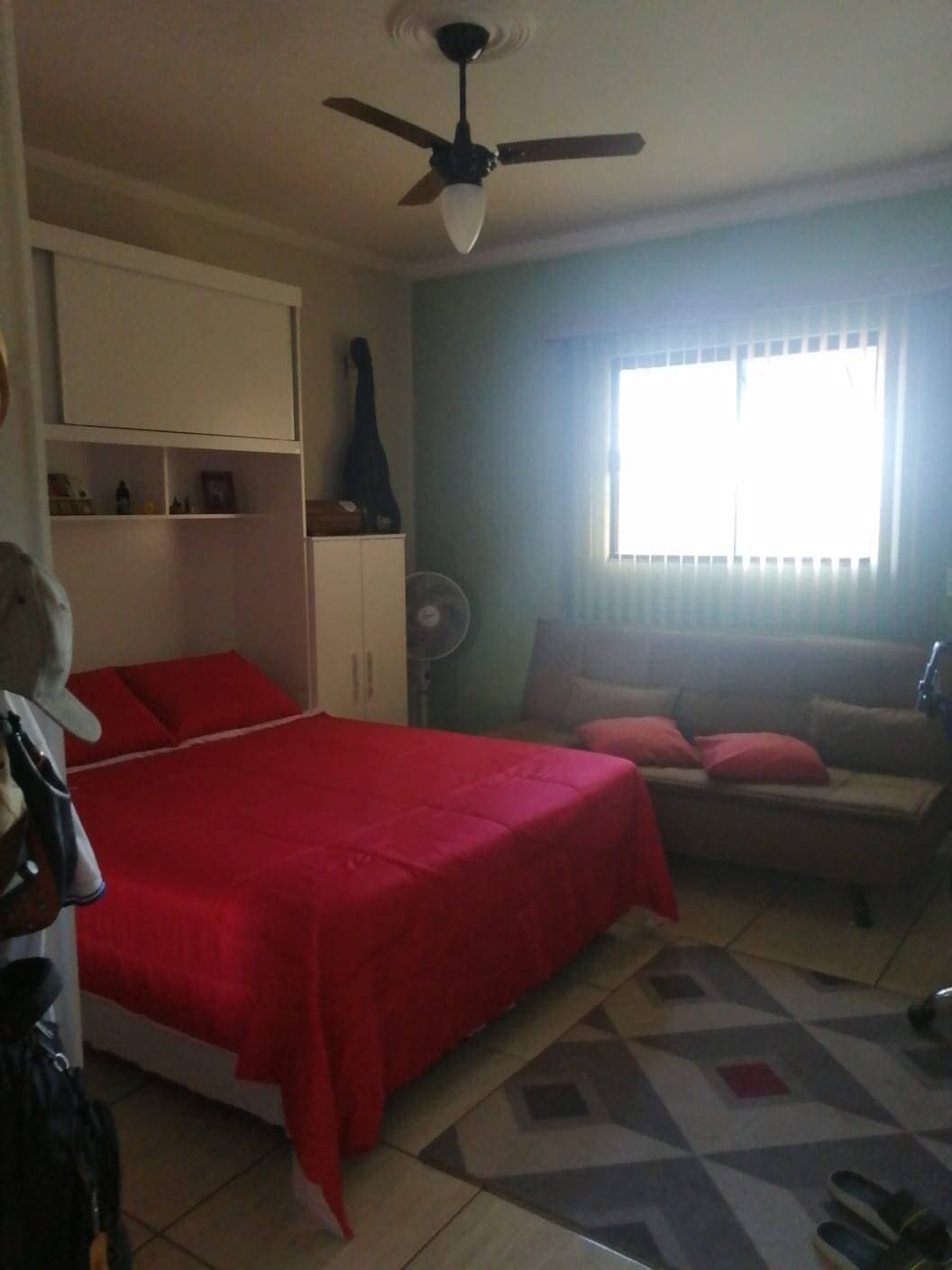 CASA FUNCIONAL NO COLINA VERDE: 2 Quartos e 2 Vagas de Garagem COBERTAS 3