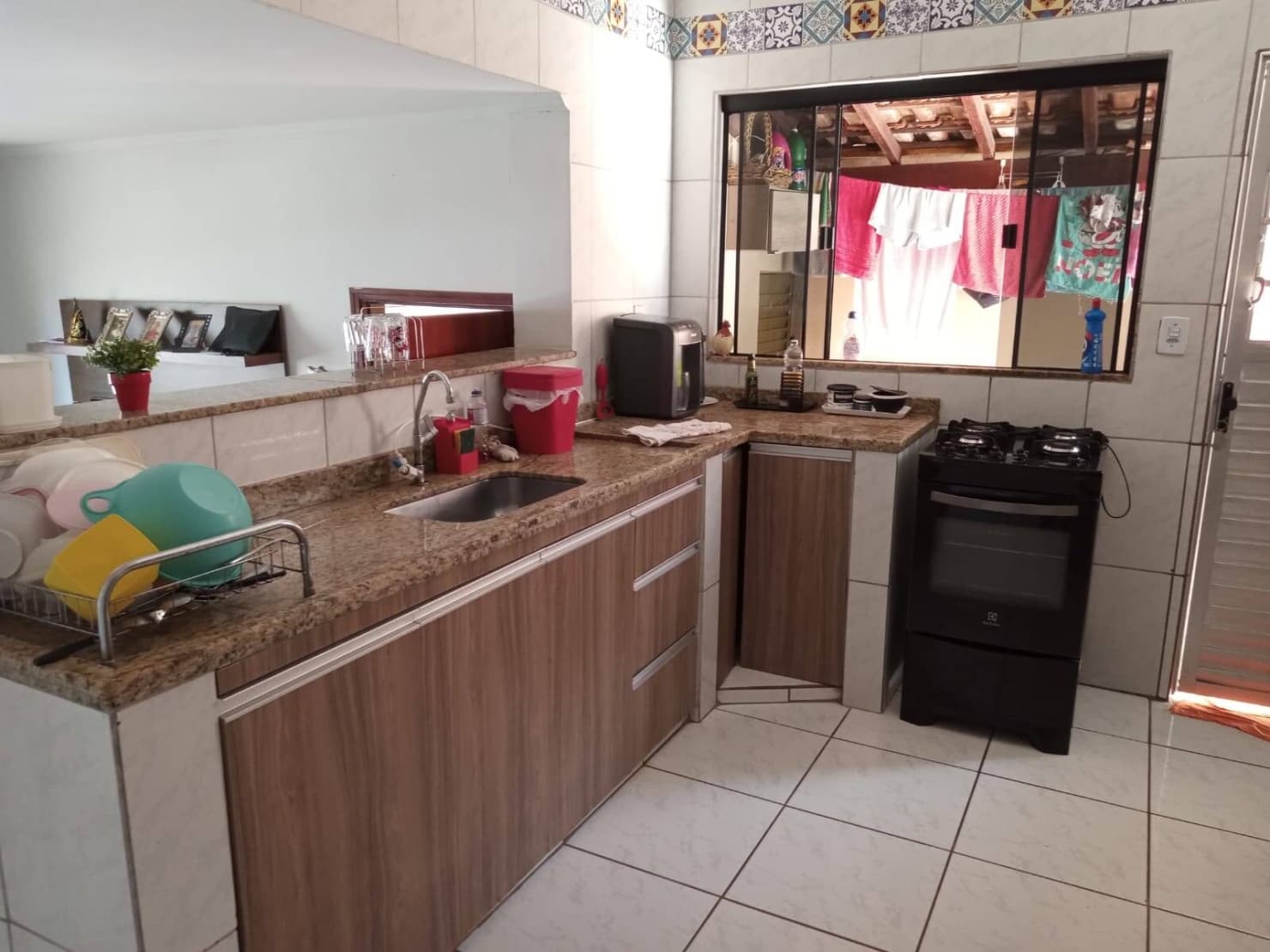 CASA FUNCIONAL NO COLINA VERDE: 2 Quartos (74m²) em Lote de 130m² 2