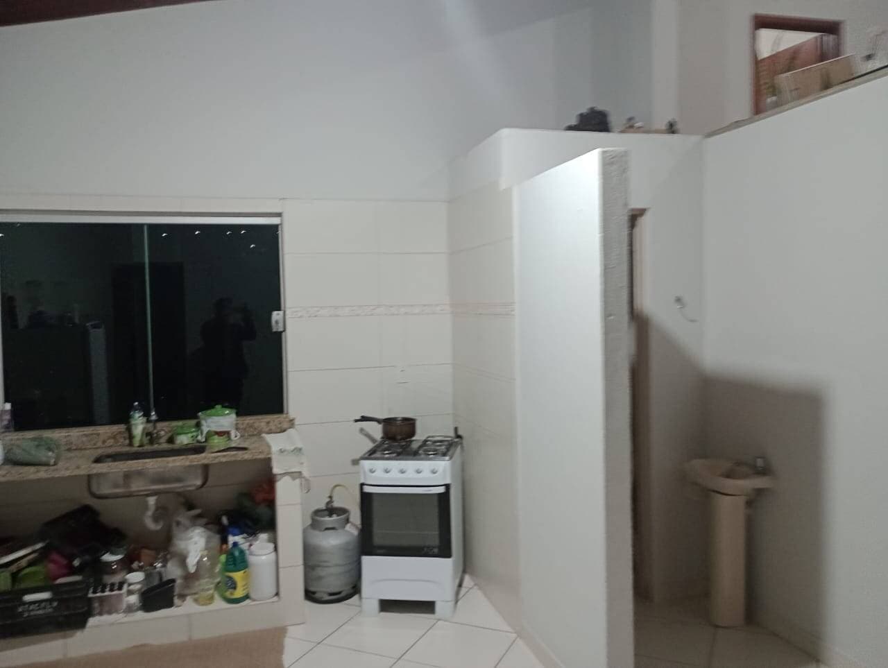 CASA FUNCIONAL COM 3 QUARTOS À VENDA NO BAIRRO COLINA VERDE 3