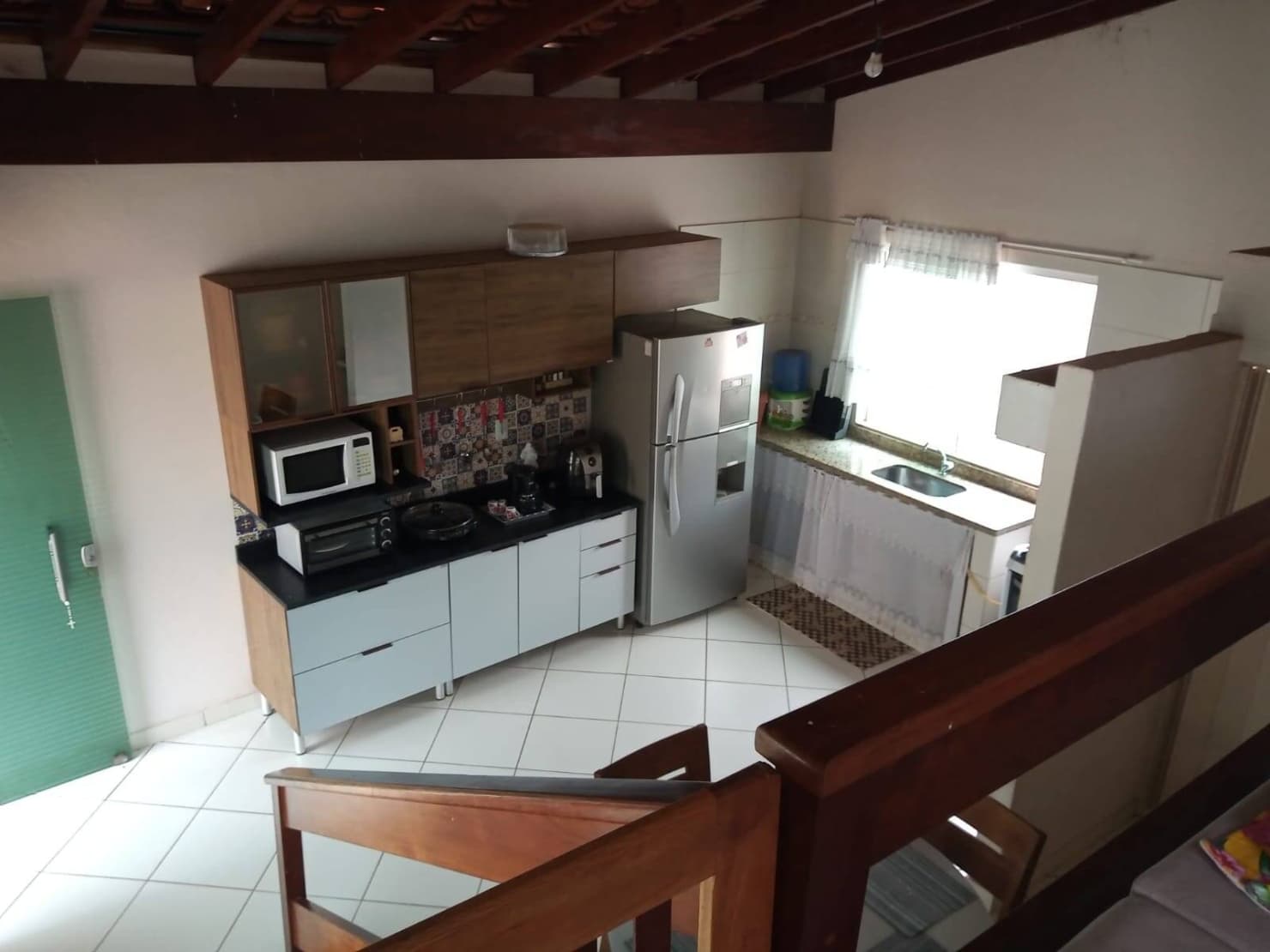 CASA ESPAÇOSA NO COLINA VERDE: 300m² de Lote, 2 Quartos e GARAGEM COBERTA para 4 Carros 6