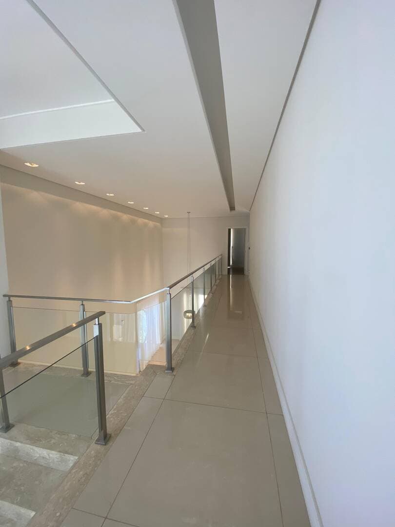 CASA ALTO PADRÃO NO COLINAS SANTA BÁRBARA: 372m², Pé Direito Alto, Suíte/Closet e Lazer Completo 6