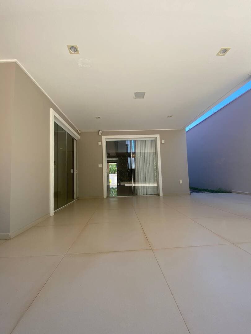 CASA ALTO PADRÃO NO COLINAS SANTA BÁRBARA: 372m², Pé Direito Alto, Suíte/Closet e Lazer Completo 3