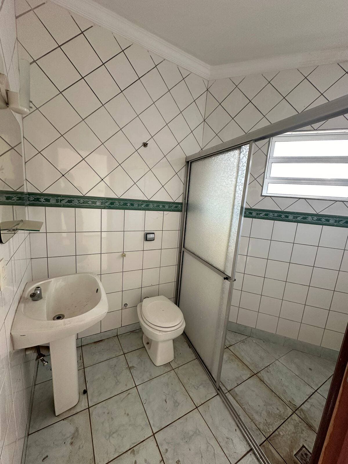 CASA DE LUXO PRONTA PARA MORAR NO COLINAS SANTA BÁRBARA: 4 Quartos (2 Suítes), Gourmet e Segurança Completa 9