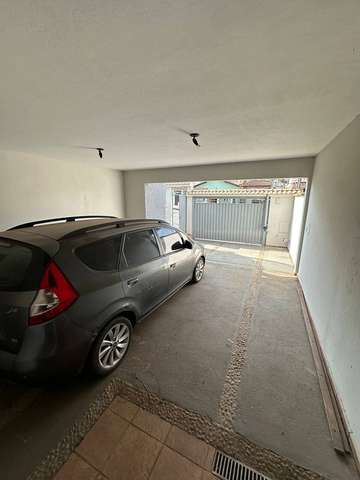 CASA DE LUXO PRONTA PARA MORAR NO COLINAS SANTA BÁRBARA: 4 Quartos (2 Suítes), Gourmet e Segurança Completa 6