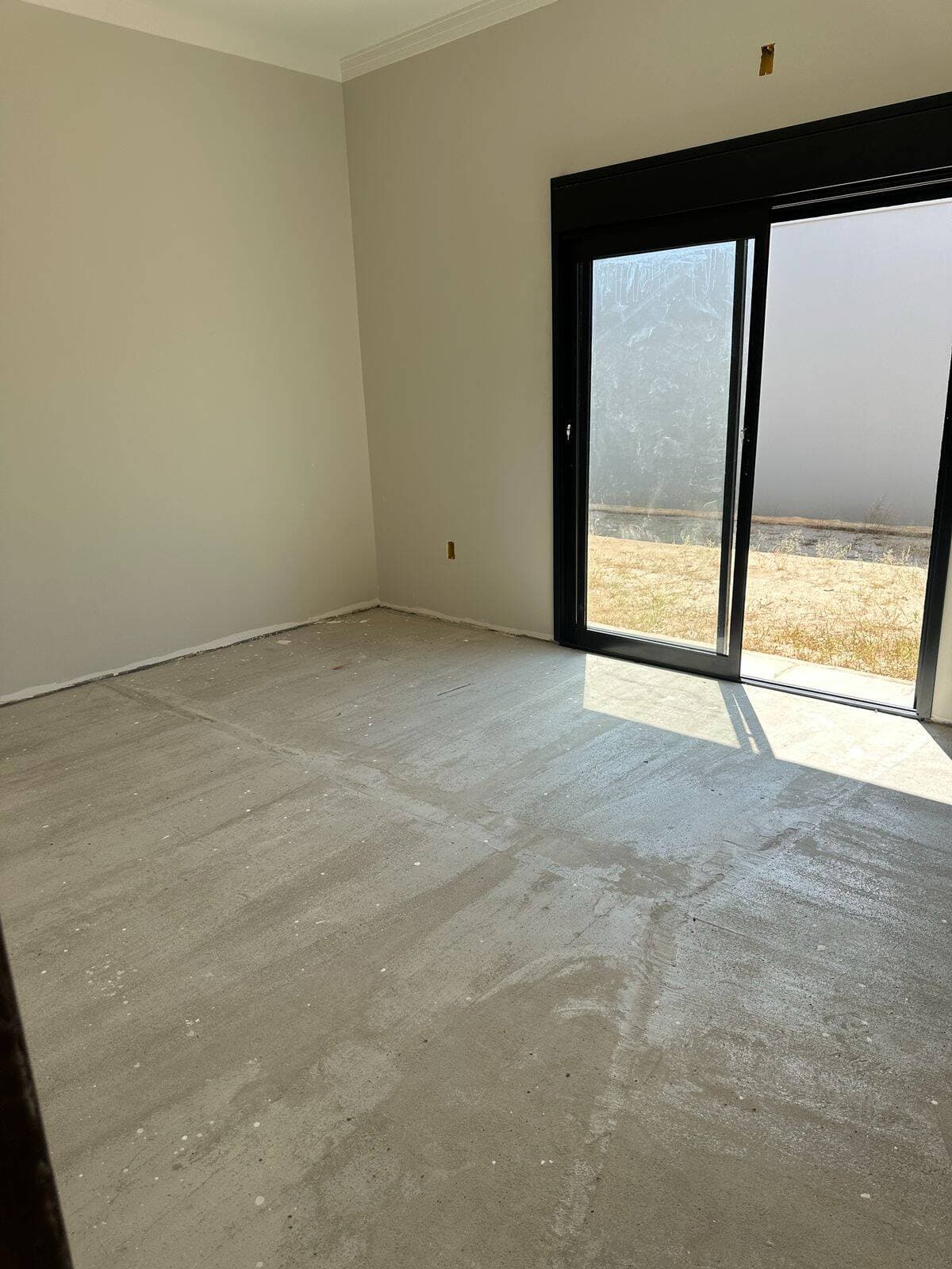 SOBRADO DE ALTO PADRÃO NO COLINA SANTA BÁRBARA: Suíte Master c/ CLOSET, Acabamento Impecável e Espaço Gourmet! 3