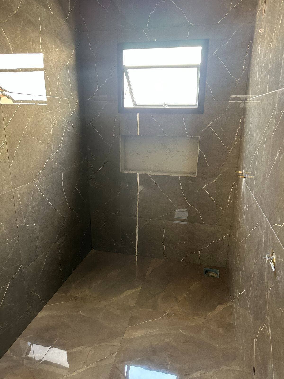 SOBRADO DE ALTO PADRÃO NO COLINA SANTA BÁRBARA: Suíte Master c/ CLOSET, Acabamento Impecável e Espaço Gourmet! 5