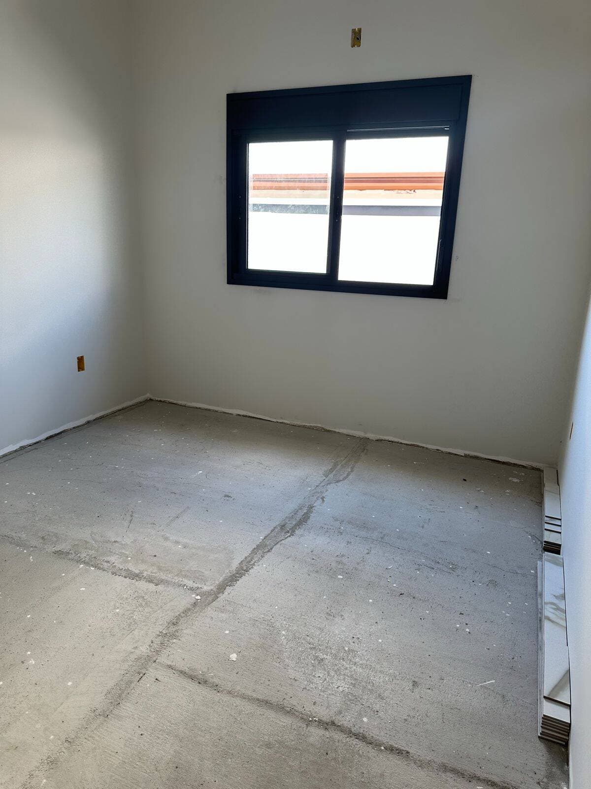 SOBRADO DE ALTO PADRÃO NO COLINA SANTA BÁRBARA: Suíte Master c/ CLOSET, Acabamento Impecável e Espaço Gourmet! 2