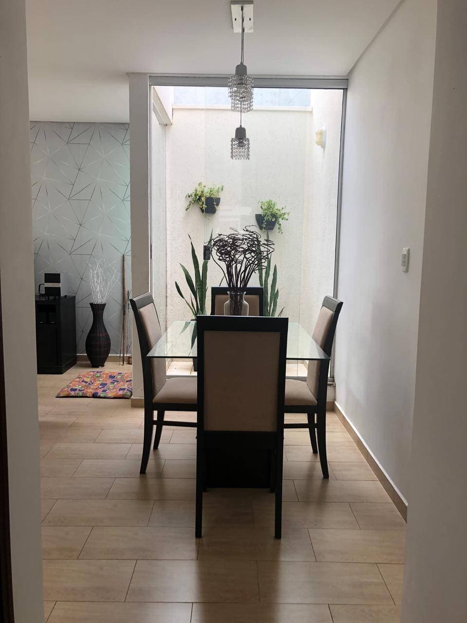 CASA COM GRANDE TERRENO NO COLINAS SANTA BÁRBARA: 308m² de Lote, 4 Vagas e Alto Potencial de Expansão! 3