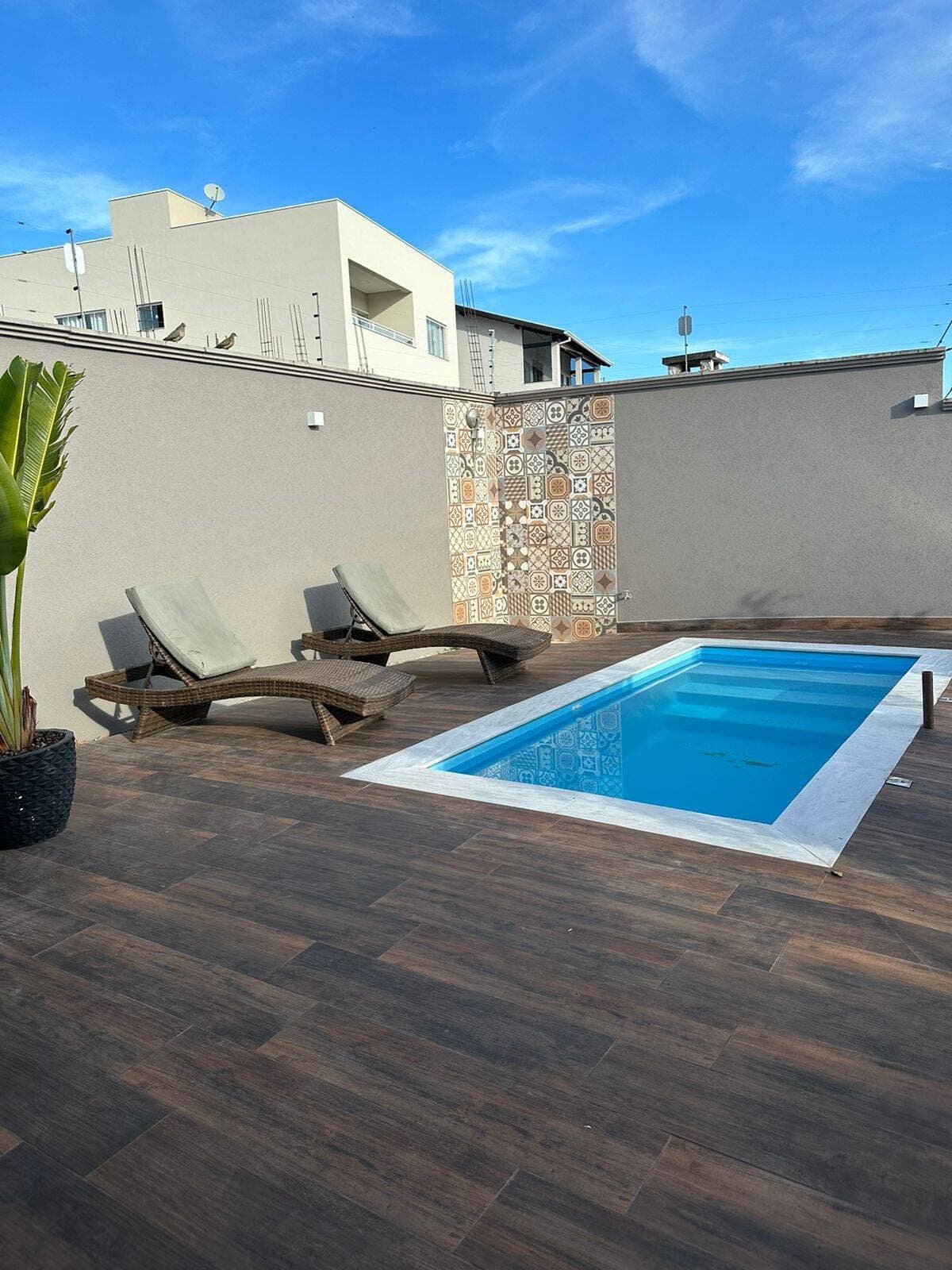 CASA ALTO PADRÃO EXCLUSIVA! 450m², Suíte Master c/ Closet, Área de Lazer COMPLETA e Vista para o Cristo 2