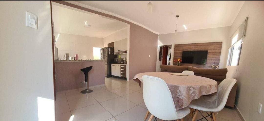 CASA FAMILIAR GIGANTE NO COLINAS SANTA BÁRBARA: 5 Dormitórios, Gourmet Completa e Aceita Permuta! 9