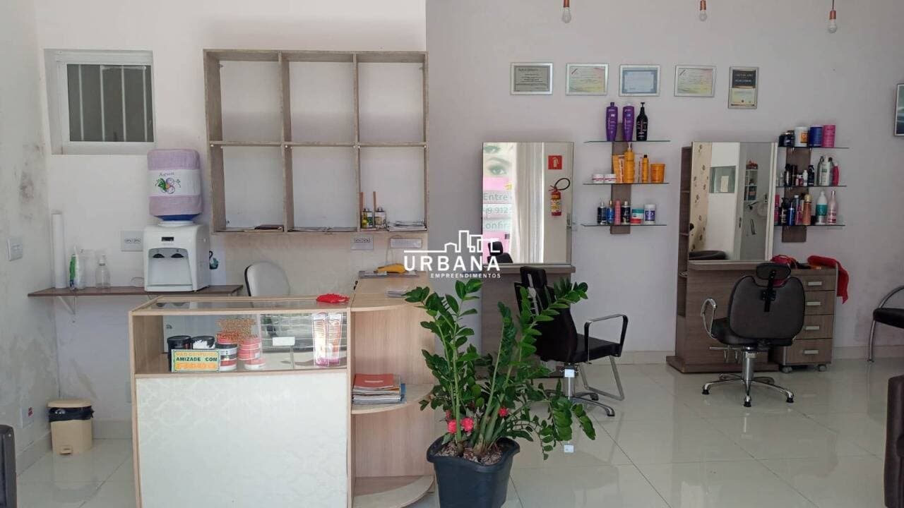 CASA GIGANTE C/ PONTO COMERCIAL NO COLINA SANTA BÁRBARA: 322m², 4 Quartos (2 Suítes), Gourmet e 6 Vagas! 2