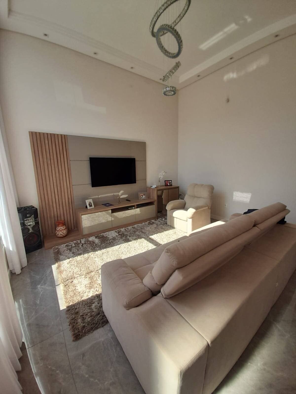 CASA EXCLUSIVA NO COLINA SANTA BÁRBARA: Lazer GIGANTE (Salão 100m²), AC e Persianas Automáticas 8