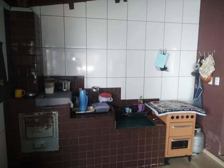 CASA COM CHARME E ESPAÇO: 3 Quartos e FOGÃO A LENHA no Cidade Vergani (323m² de Lote) 8