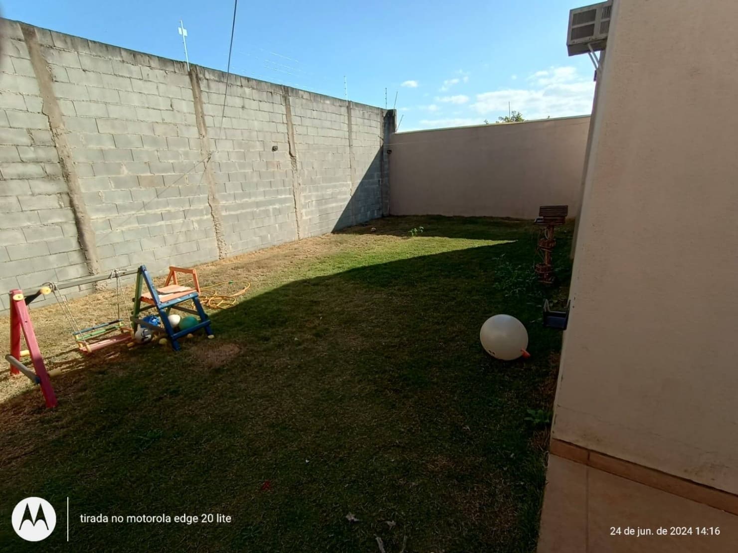 CASA FAMILIAR NO CIDADE VERGANI: 3 Quartos (Suíte) e 2 Vagas de Garagem COBERTAS 6