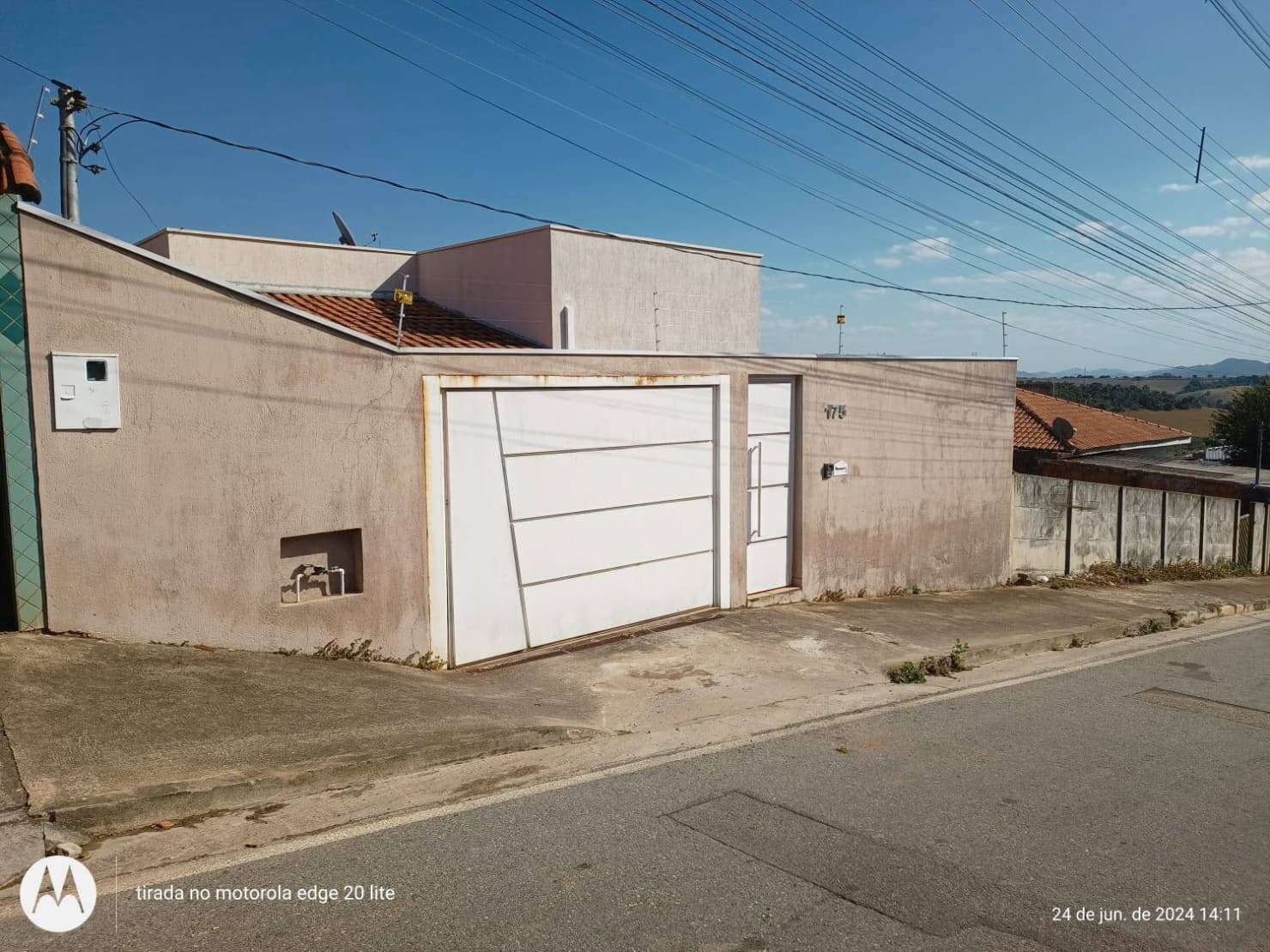 CASA FAMILIAR NO CIDADE VERGANI: 3 Quartos (Suíte) e 2 Vagas de Garagem COBERTAS 9