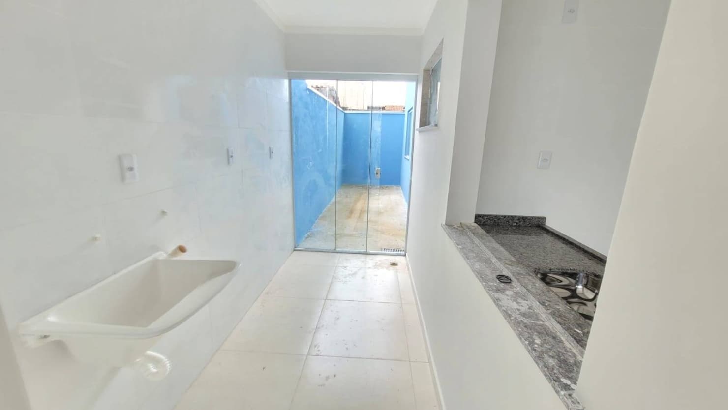 APARTAMENTO COMPLETO NO VERGANI: 2 Quartos, Varanda e Cozinha Funcional 9