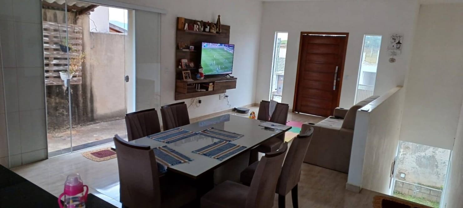 CASA DE LOTE INTEIRO (300m²) NO VERGANI: Suíte c/ Closet, COZINHA GOURMET e Móveis Planejados Inclusos 5