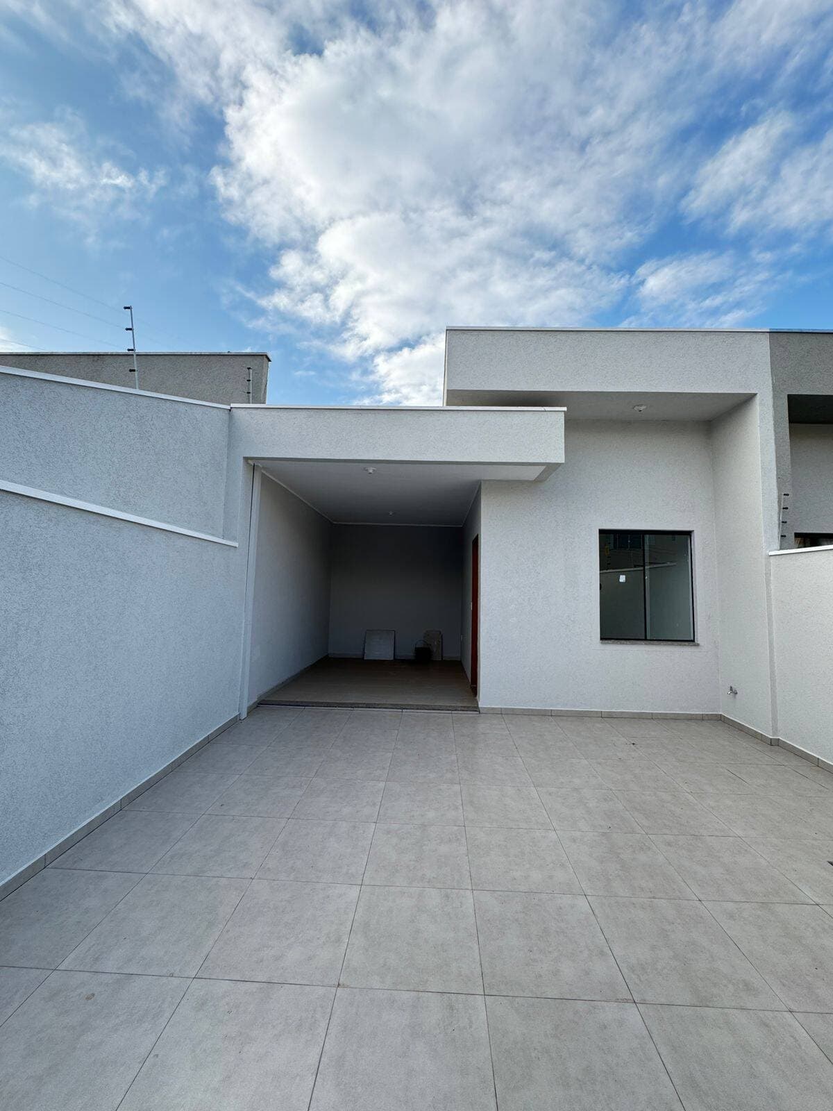 CASA AMPLA NO CIDADE VERGANI: 155m² Construídos, 3 Quartos (Suíte) e 2 Vagas Cobertas 3