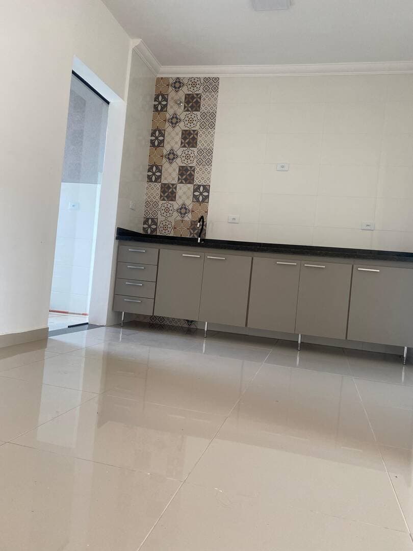 CASA FAMILIAR COMPLETA NO VERGANI: 3 Quartos (Suíte), Gourmet c/ Churrasqueira e Salão Amplo (160m²) 2