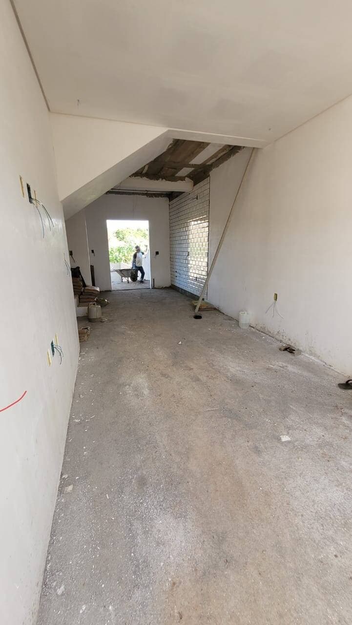 CASA GEMINADA C/ OPÇÕES DE TAMANHO NO VERGANI: 3 Quartos (Suíte) e QUINTAL ENORME! 6