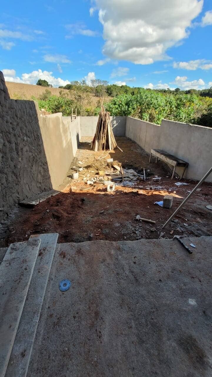 CASA GEMINADA C/ OPÇÕES DE TAMANHO NO VERGANI: 3 Quartos (Suíte) e QUINTAL ENORME! 10